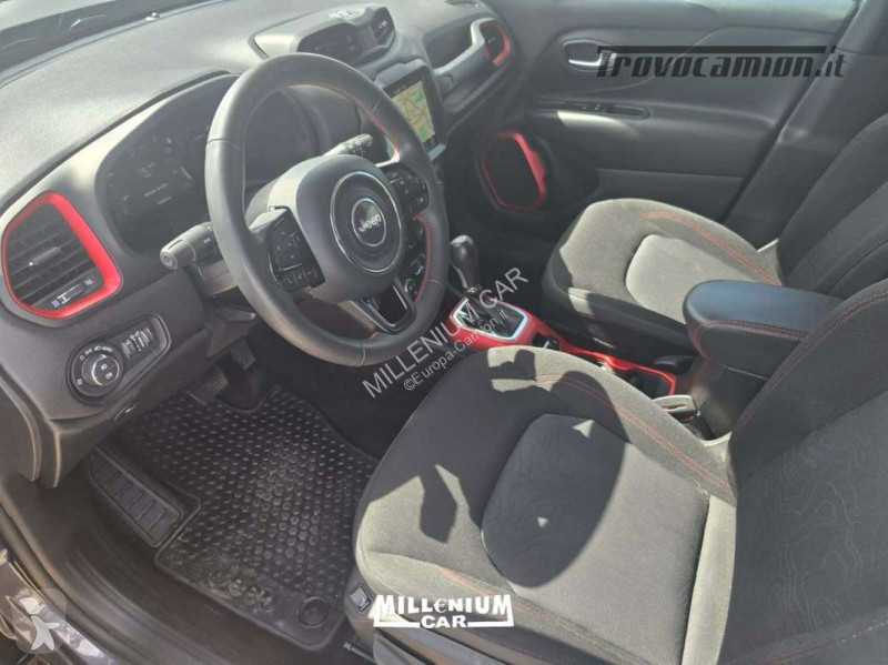 Autobuz  RENEGADE TRAILHAWK 4XE 2022 KM 53000