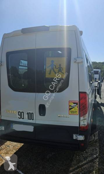 Furgoneta Iveco 22+1