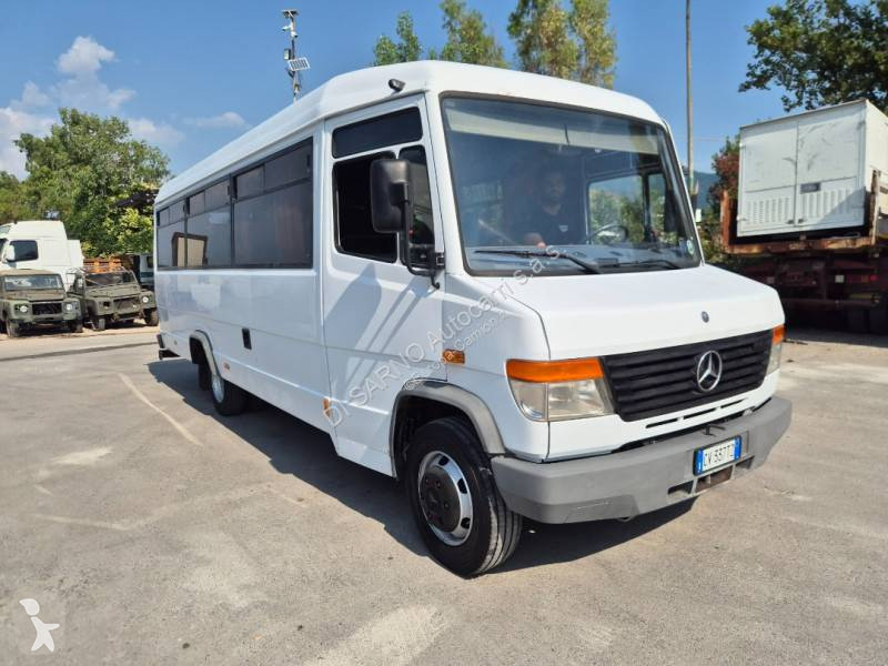 Autobuz Mercedes VARIO 815