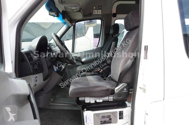 Autobuz Mercedes 513...
