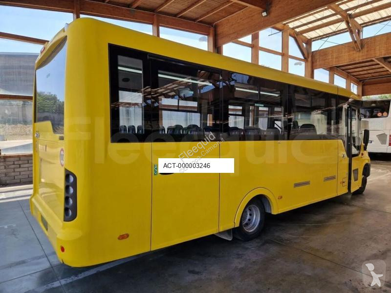 Autobús Iveco Indcar