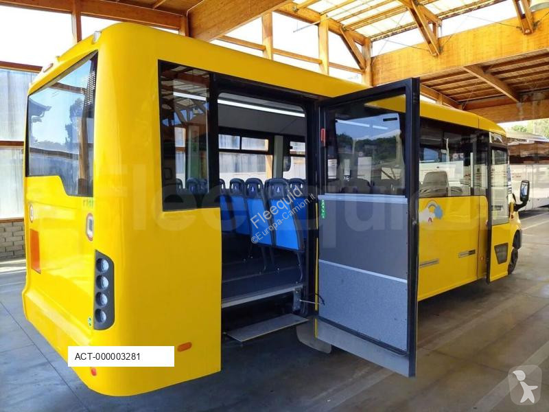 Autobus Iveco Indcar
