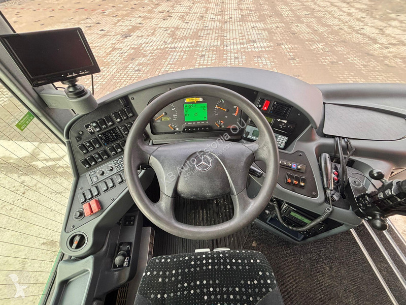 باص Mercedes M 4x2 49 SEATS / AC / WC /...