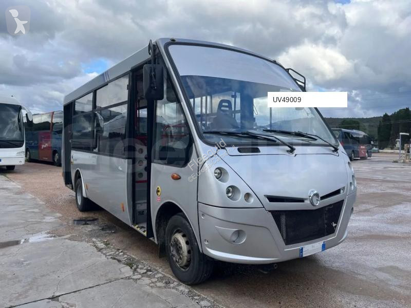 باص Iveco Cacciamali