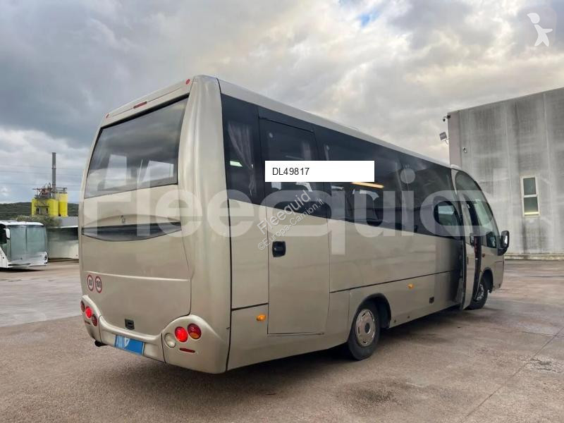 باص Iveco