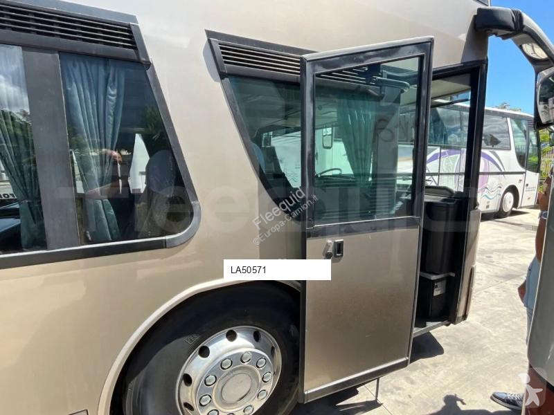 Pullman Setra S328