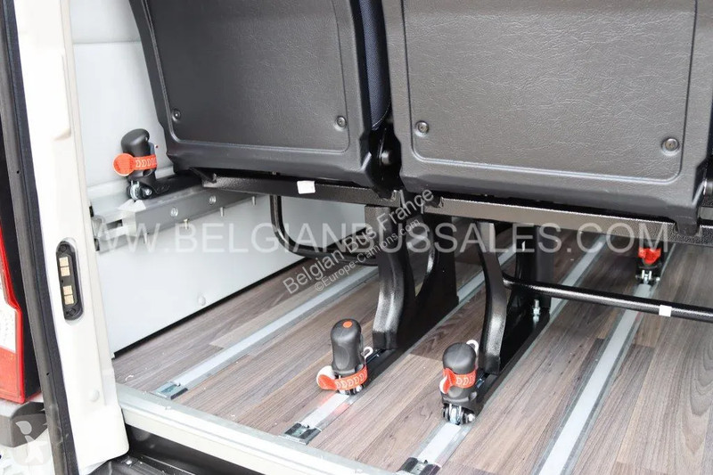Véhicule utilitaire Iveco Line / NEW / Airco /...