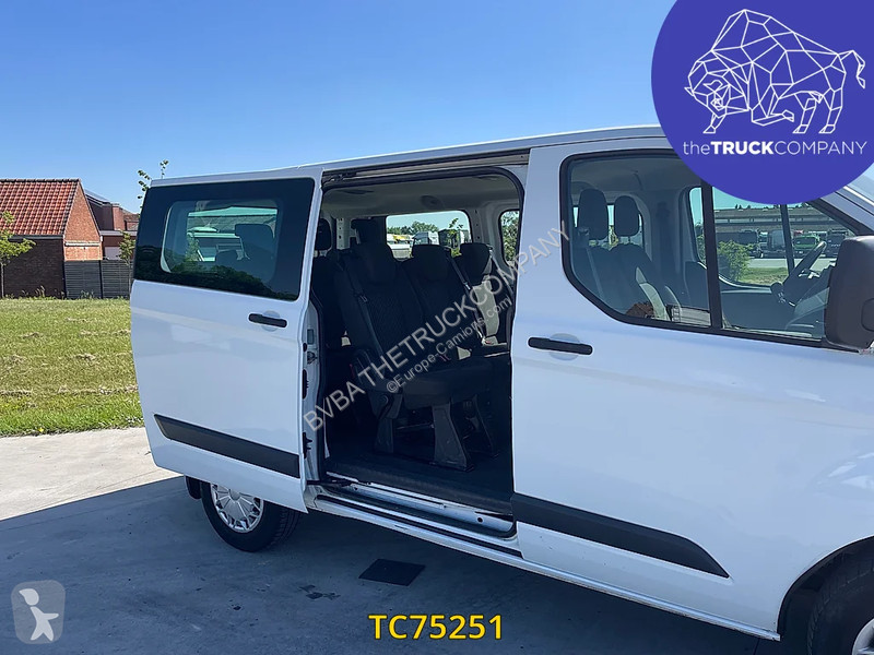 باص Ford kombi 130.35 9 places