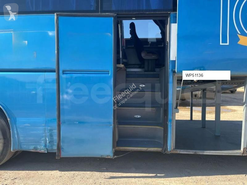 باص Iveco 389