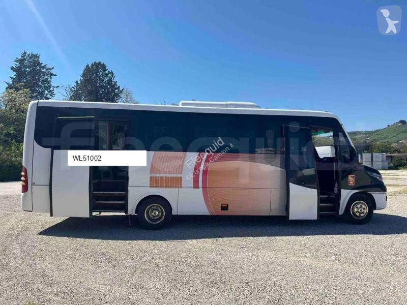 باص Iveco Indcar Mobi