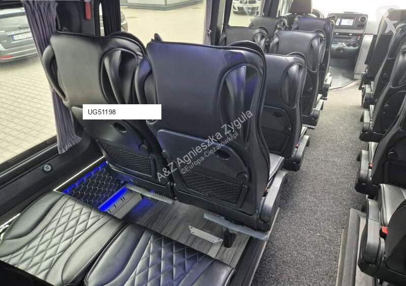 باص Mercedes SPRINTER 519