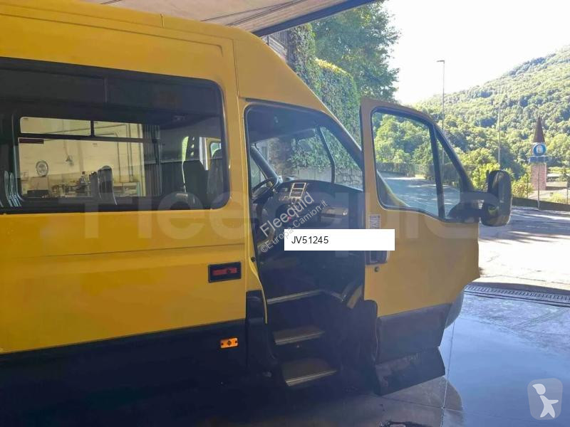 باص Iveco