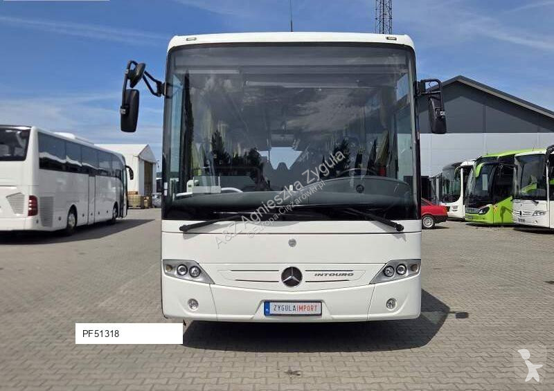 باص Mercedes INTOURO