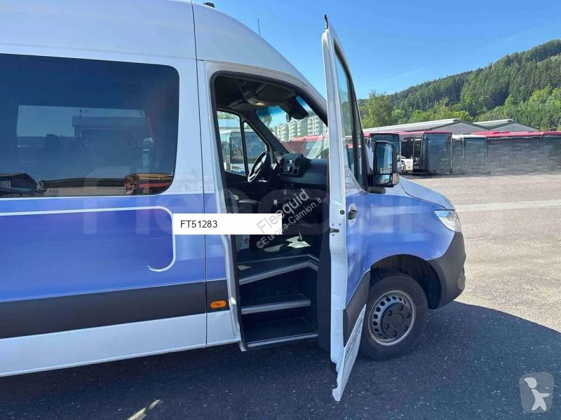 Autobús Mercedes