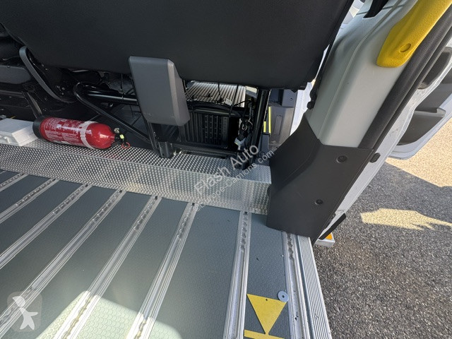 Véhicule utilitaire Peugeot BOXER  NEUF EQUIPE...