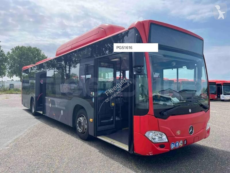 Autobussen Mercedes