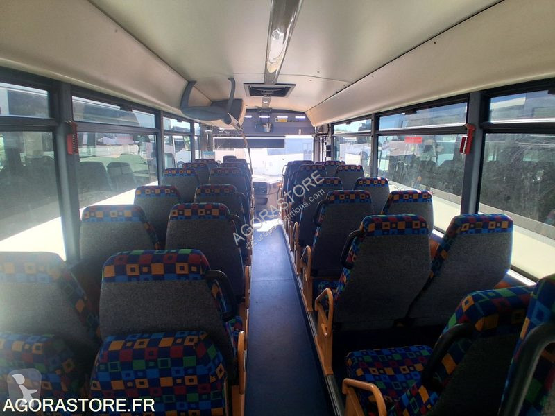 باص Irisbus RECREO