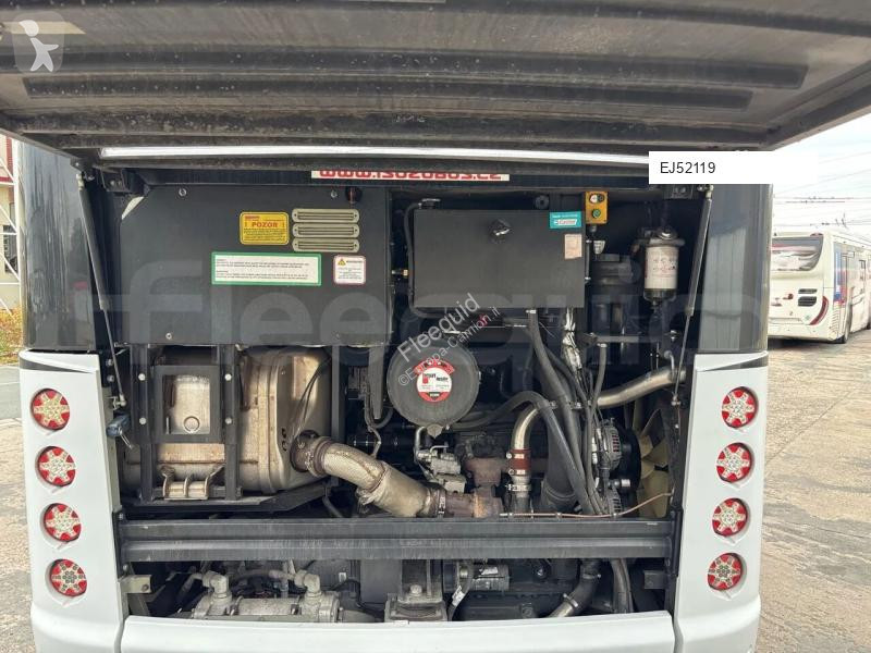 Autobussen Isuzu Novo