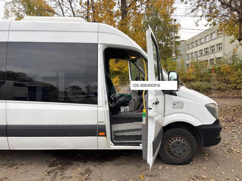 Ônibus transporte Mercedes