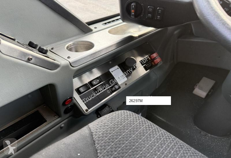 Autobuz Mercedes
