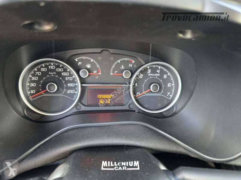 Véhicule utilitaire Fiat DOBLÒ MAXI 5 POSTI...