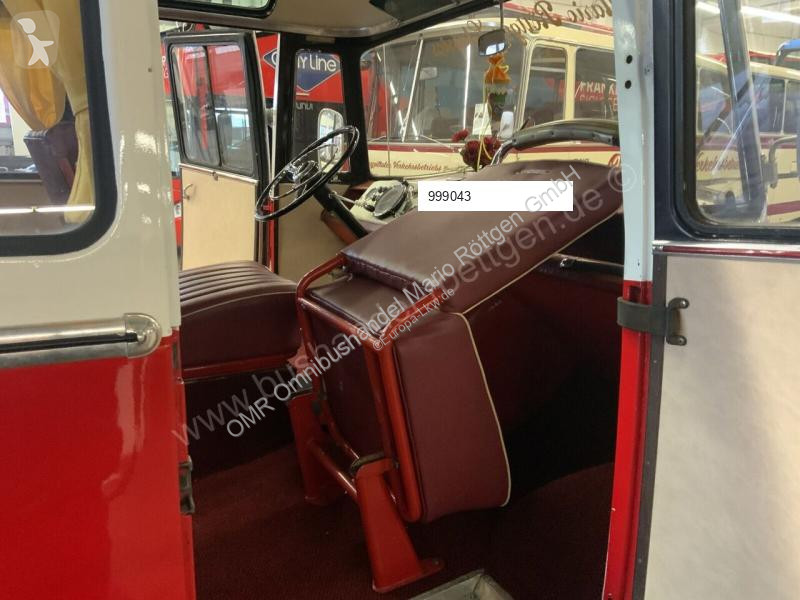 Autobussen Mercedes O 319 D