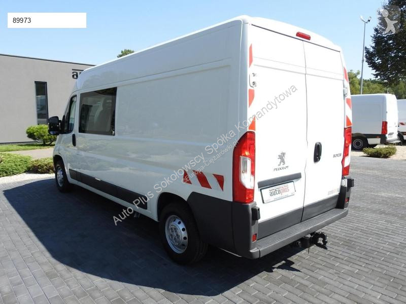 Véhicule utilitaire Peugeot BOXER FURGON...