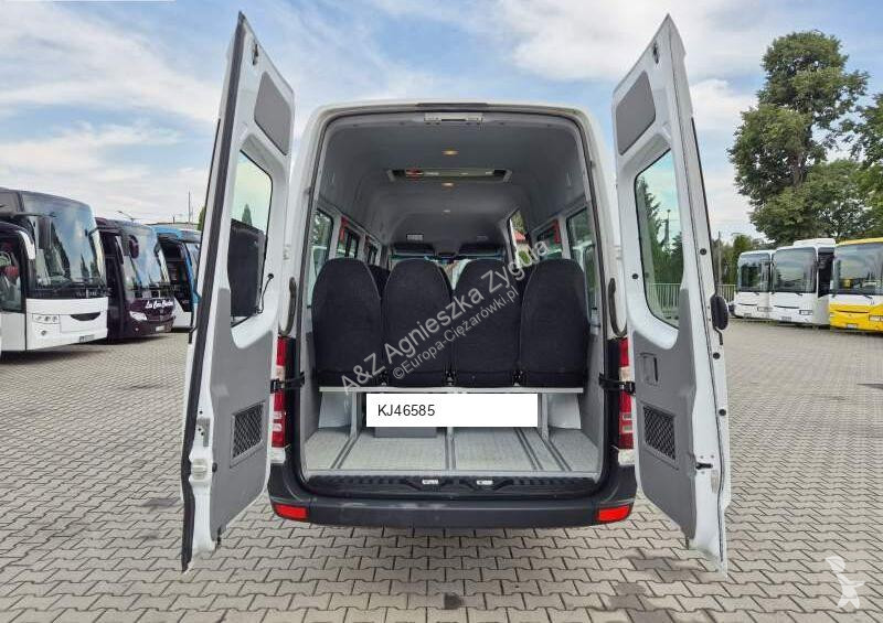 Autobuz Mercedes