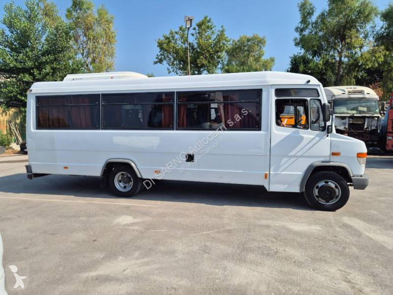 Autobuz Mercedes VARIO 815