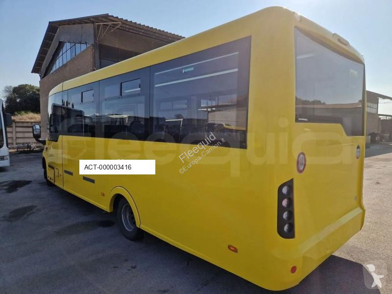 Autobussen Iveco Indcar