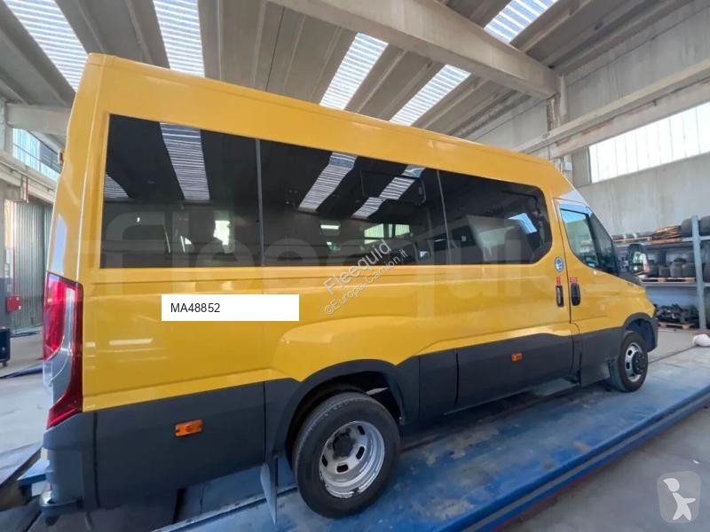 Autobus Iveco Daily