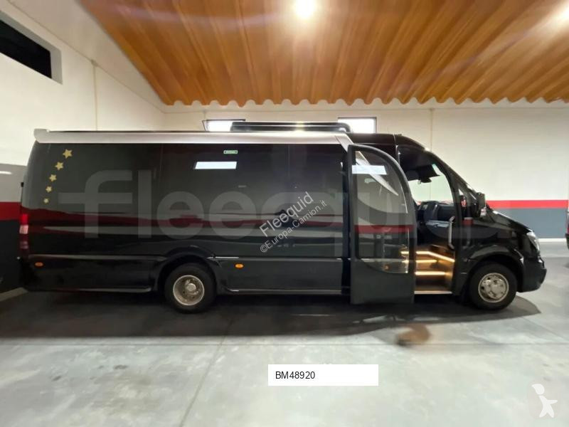 باص Mercedes