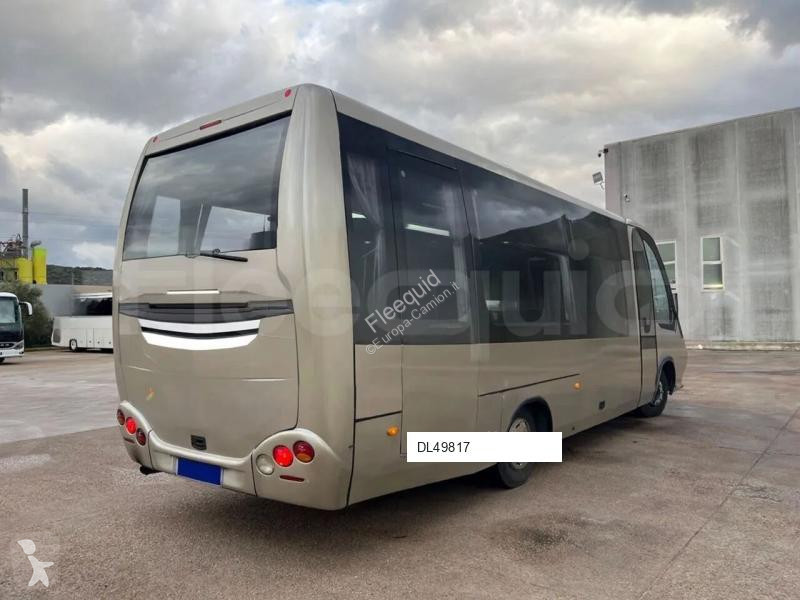 باص Iveco