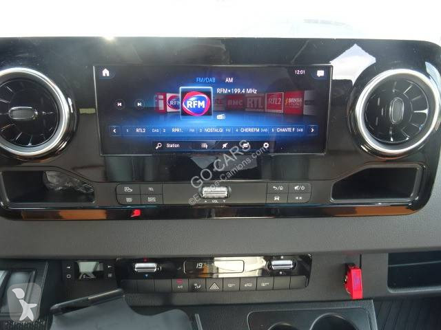 باص Mercedes 18+1+1 vip