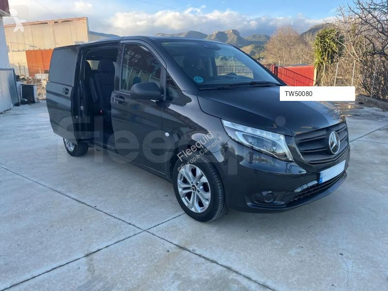 باص Mercedes