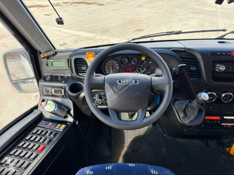 Furgoneta Iveco Rosero 23 SEATS / AC /...