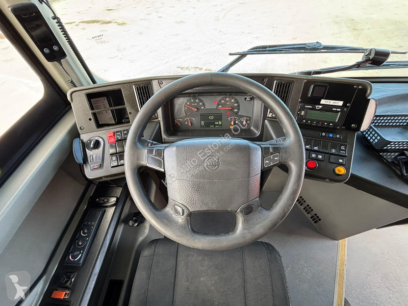 Градски автобус Volvo B5LH HYBRID 4x2 33 SEATS...