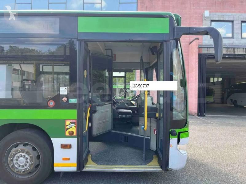 Autobuz Mercedes
