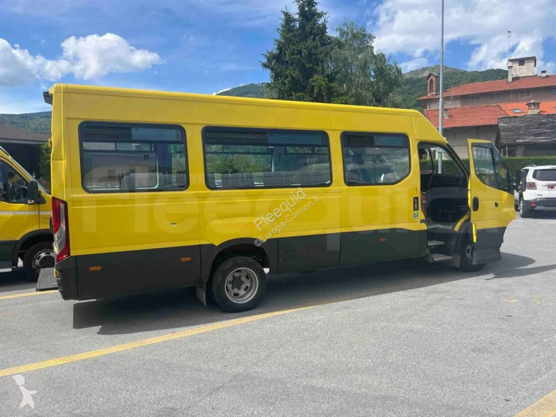 باص Iveco