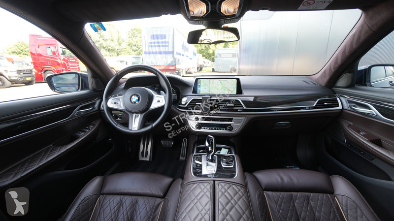 Autobús BMW xDrive Hybrid 6-cyl 745LE