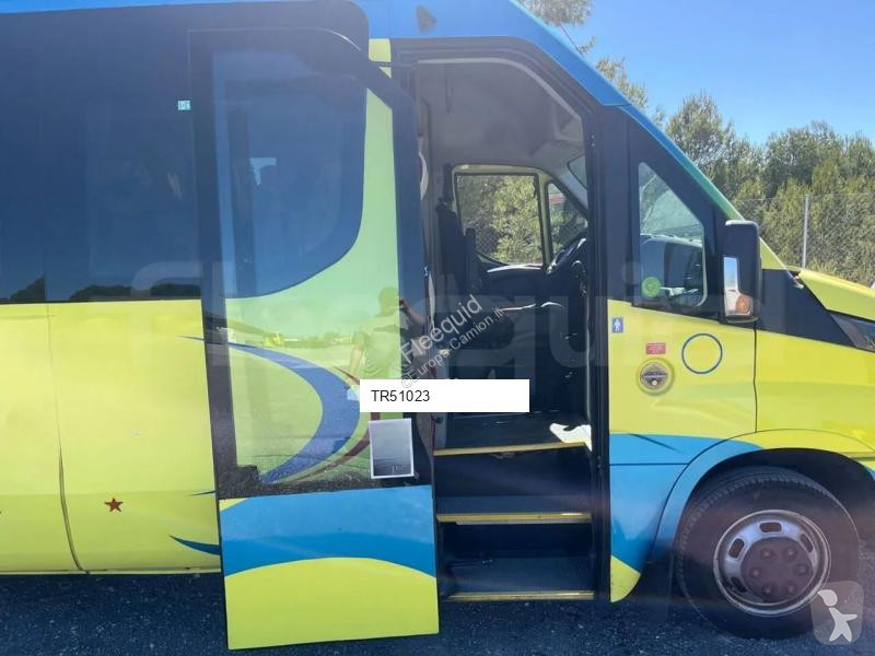 باص Iveco Ferqui