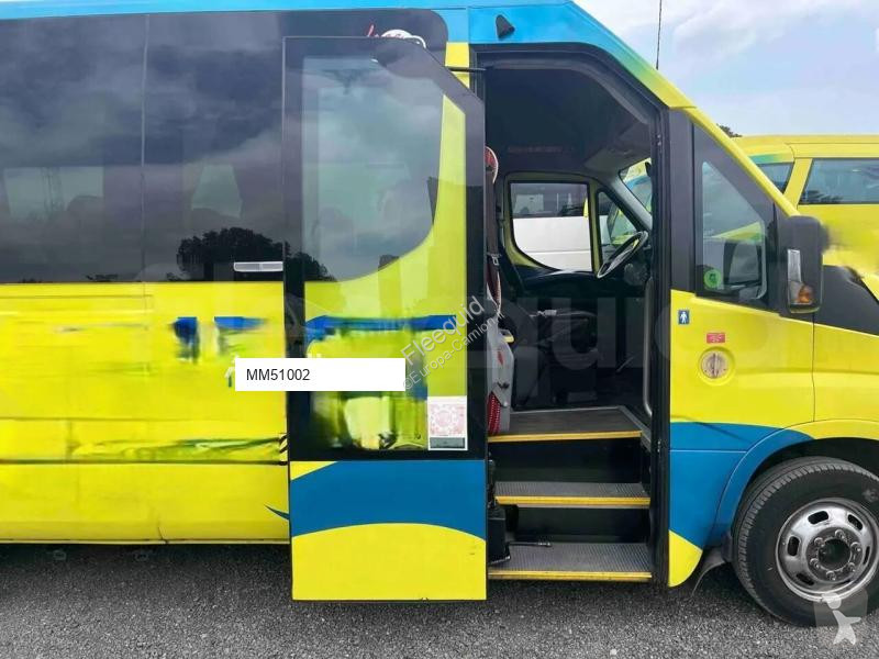 باص Iveco Ferqui