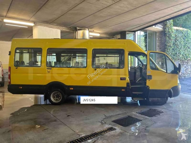 باص Iveco