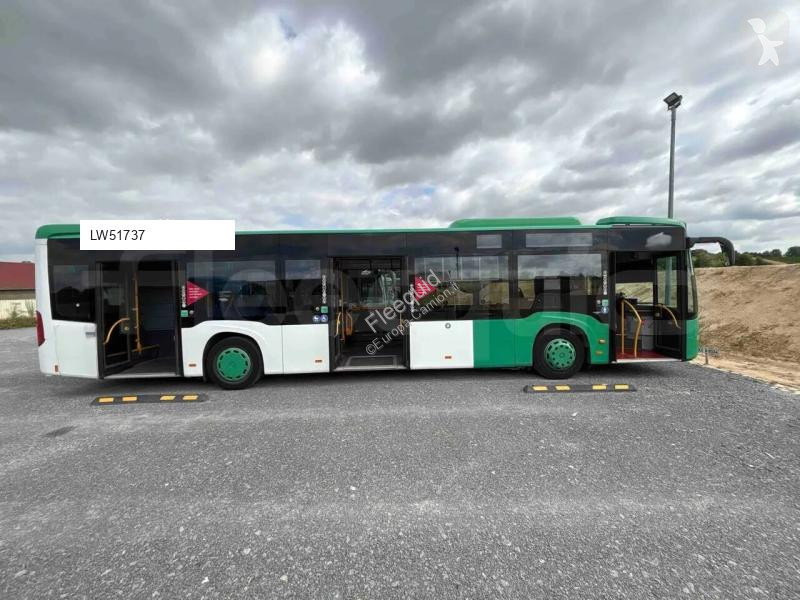 Autobussen Mercedes