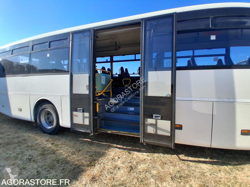 باص Mercedes INTOURO