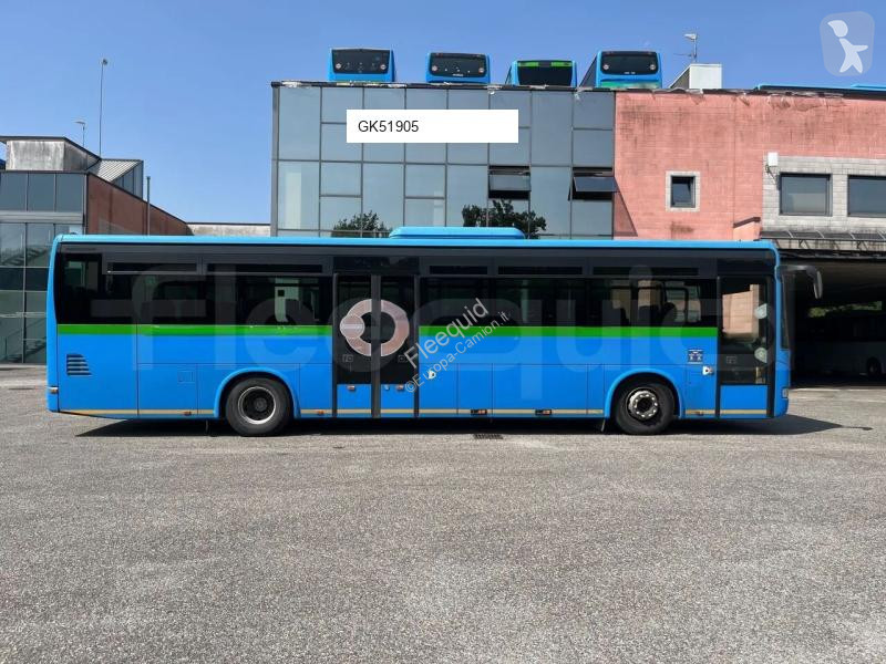 باص Iveco