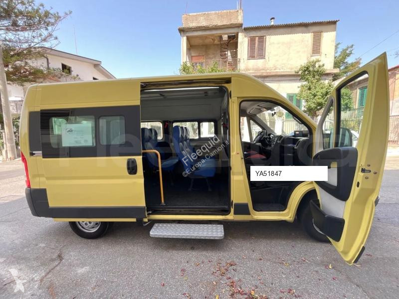 باص Fiat