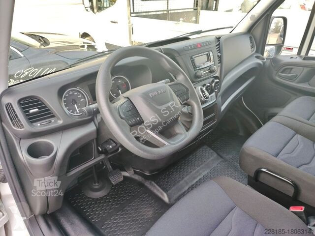 Véhicule utilitaire Iveco  DAILY - 35S16