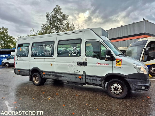 Autobussen