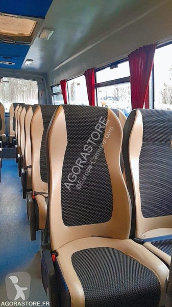 Autobús Iveco 65C17